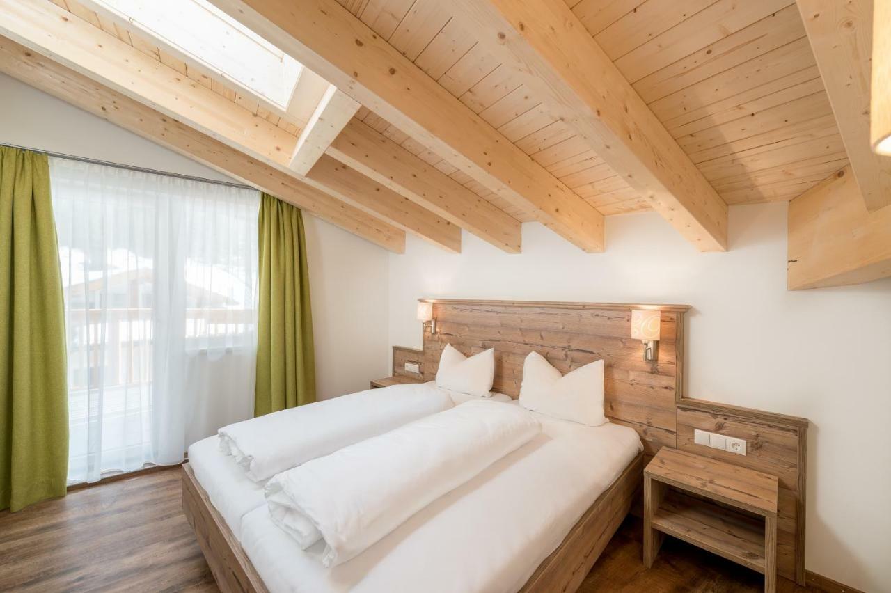 A Casa Saphir Appartement-Hotel Sölden Exteriör bild